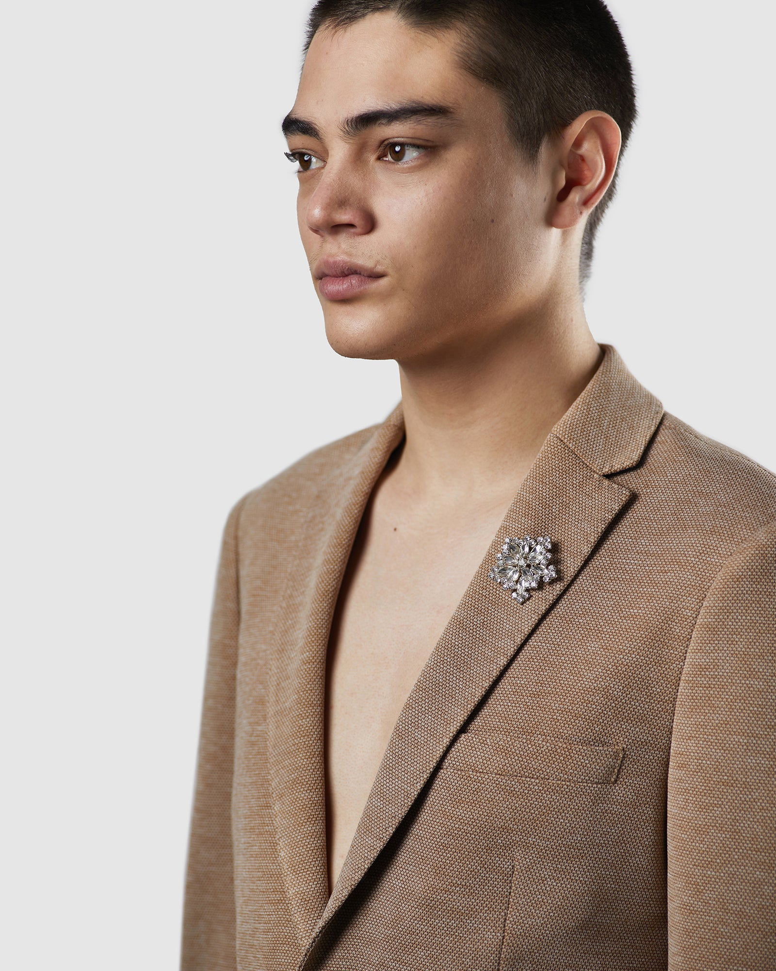 Kitte The Astor Pin Silver worn by model