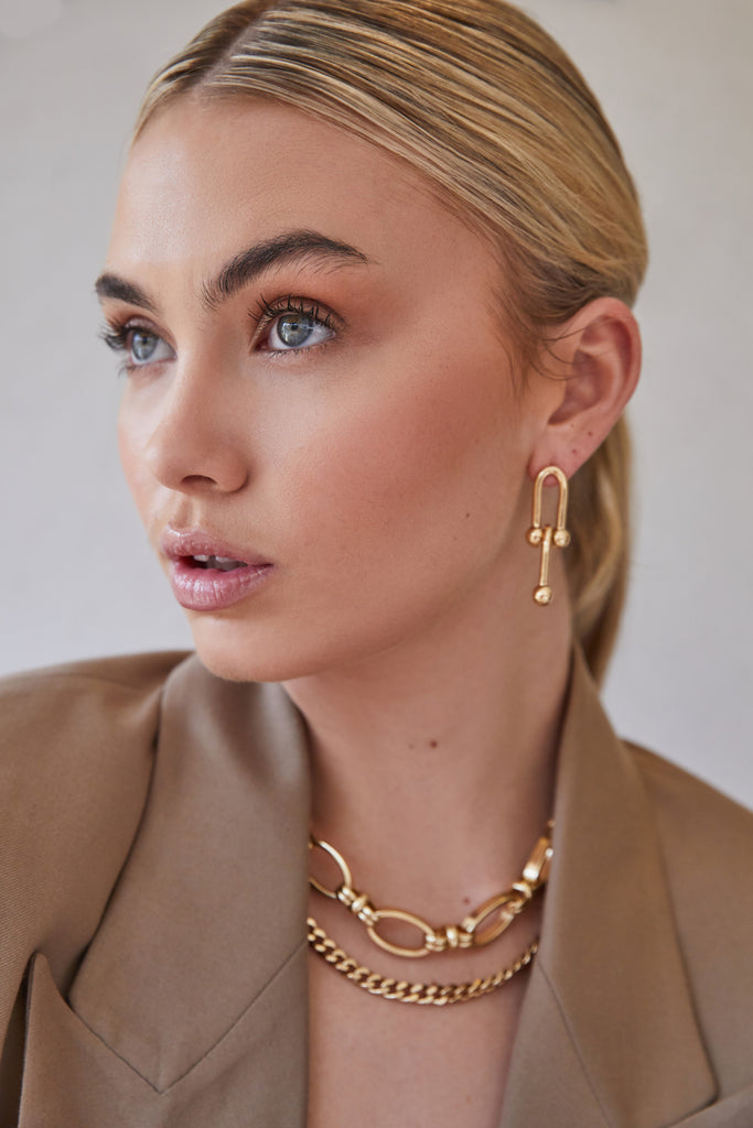 Kitte Bond Earrings Gold On Model