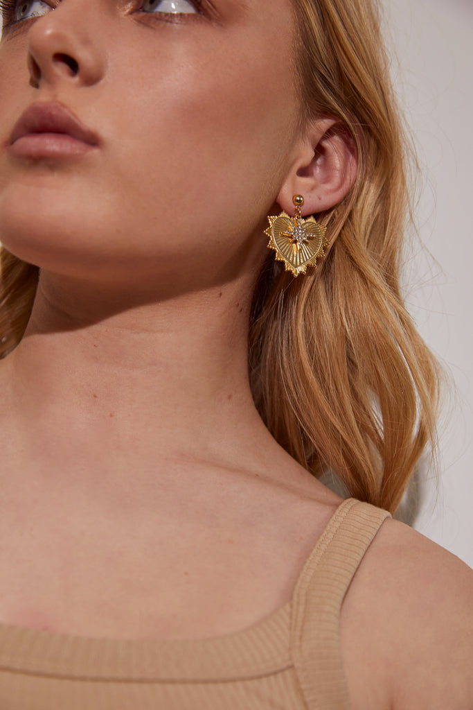 Kitte Amour Earring Gold Worn By Model