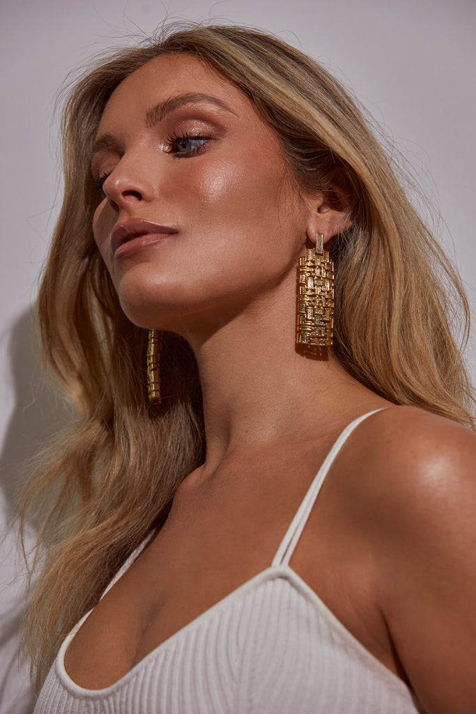 Kitte Column Earrings Gold Worn By Model