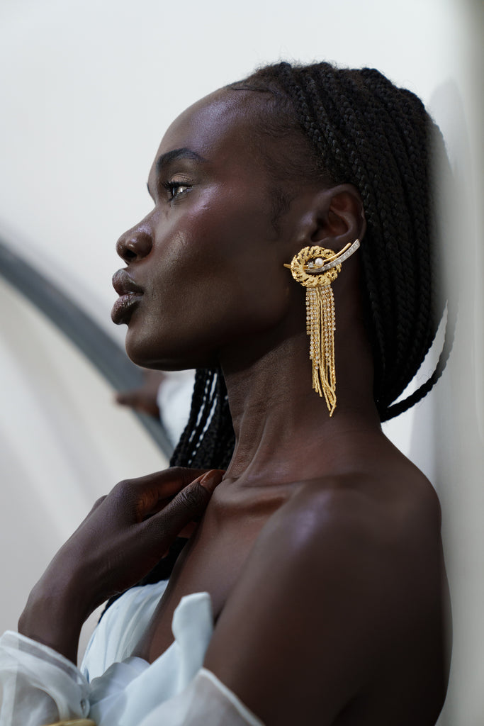 Kitte Euphoria Earring Gold Worn By Model