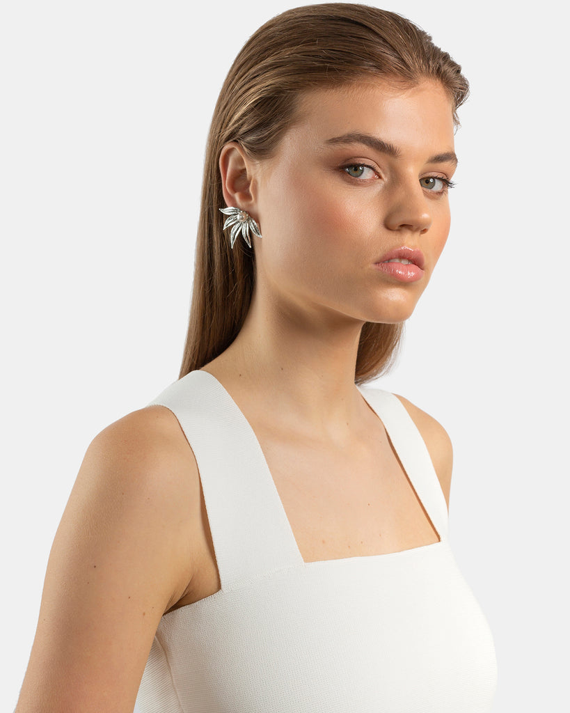Kitte Encore earrings silver on model